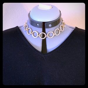 Gold rhinestone circle choker